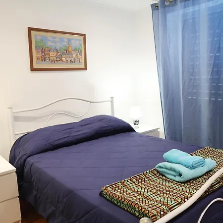 Lägenhet Al - Bairros Novos 24 *